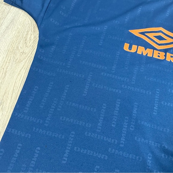 Vintage 90s Umbro all-over print t-shirt Size Medium - Picture 8 of 13